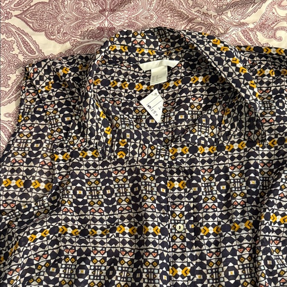 H&M Black and Yellow Patterned Blouse​ - Picture 4 of 4